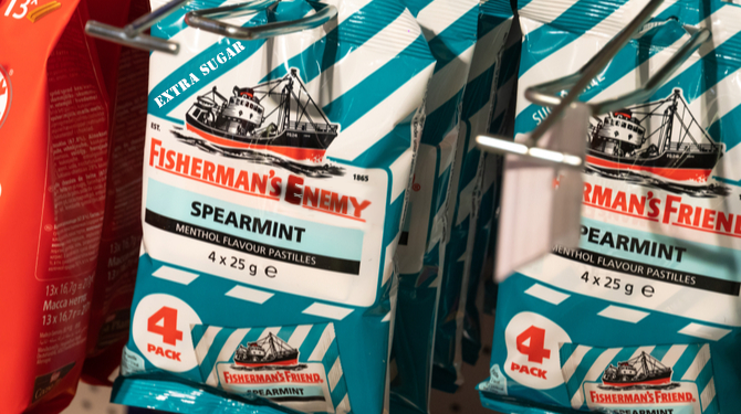 Fisherman’s Enemy: het keelsnoepje waar je in stikt