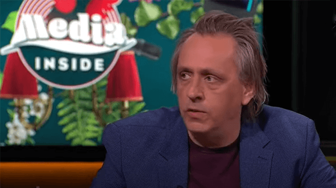 Druktemaker Marcel van Roosmalen laat geen spaan heel van columnist Marcel van Roosmalen die zich boos maakte over podcastmaker Marcel van Roosmalen