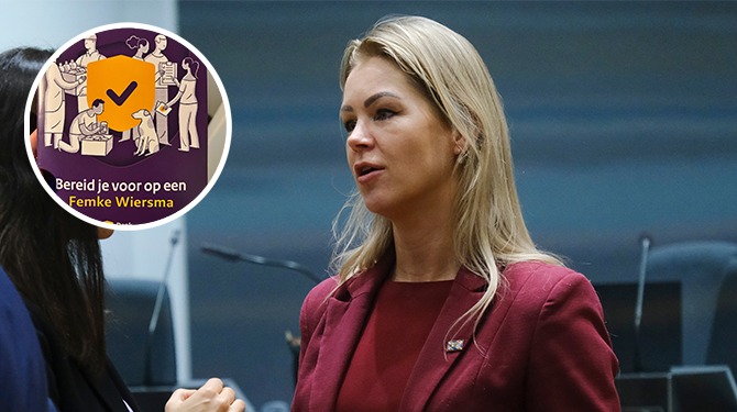 Overheid stuurt informatieboekje naar ambtenaren over hoe om te gaan met een Femke Wiersma