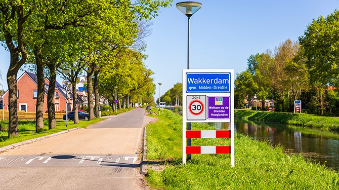 Onrust in Wakkerdam na moord op probleemwolf Bram