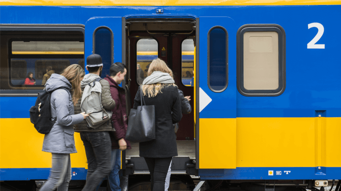 NS zet treinen in