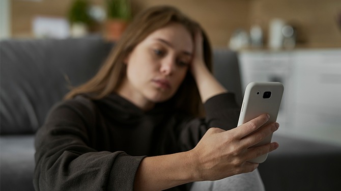 Hoe kunnen jongeren nu mentale problemen hebben terwijl er meer smartphones, social media en vapes zijn dan ooit?