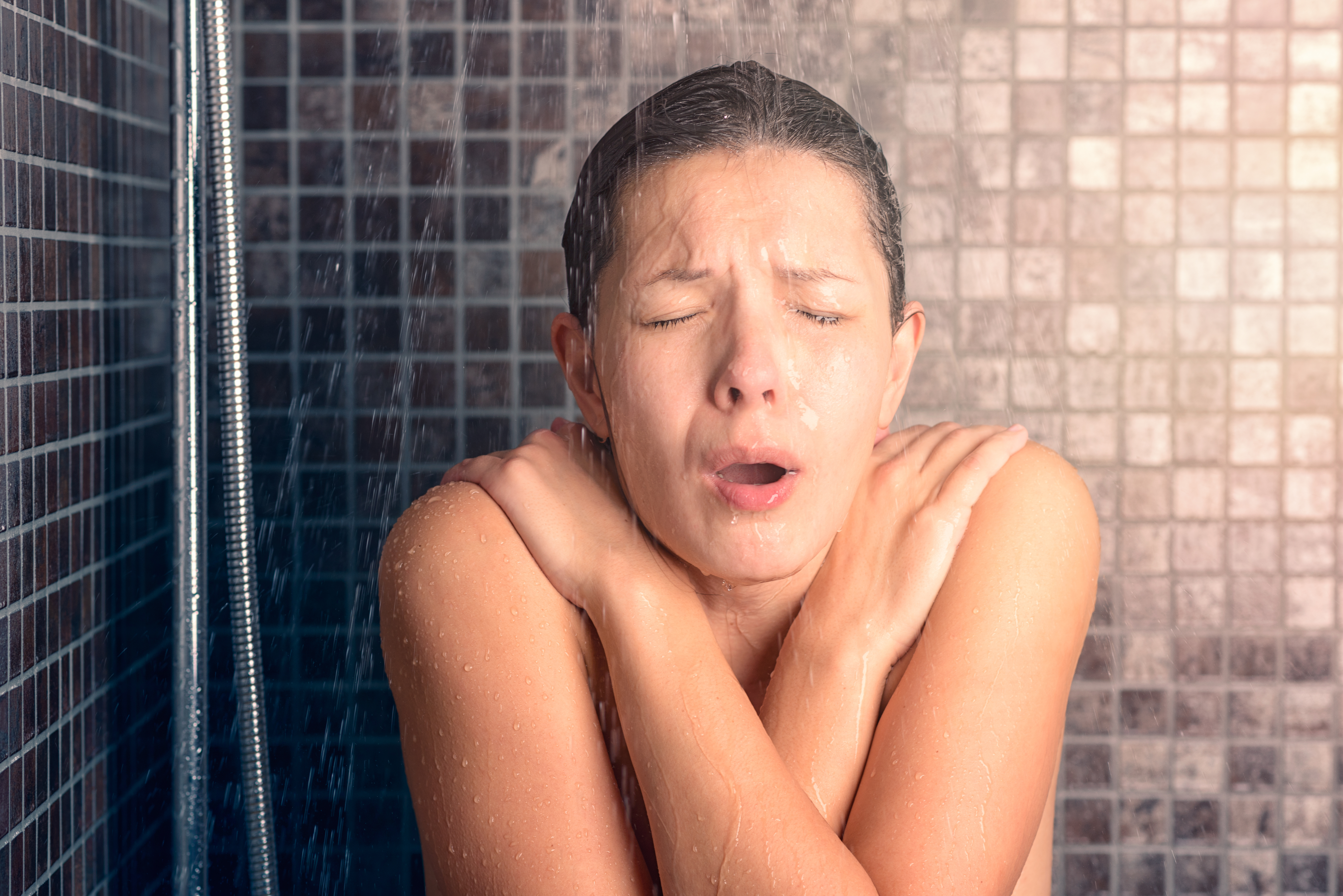 Vrouw leeft volgens Wim Hof-methode zodat ze de gasrekening kan betalen