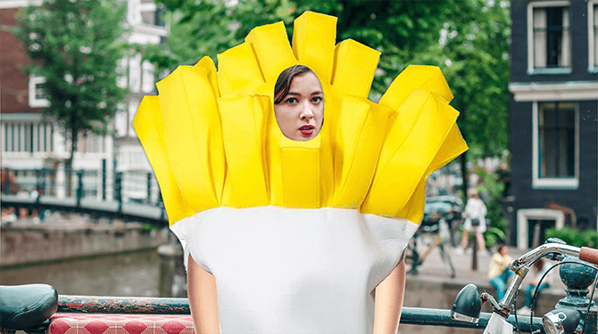 Maartje besluit ook na carnaval als patatzak door het leven te gaan