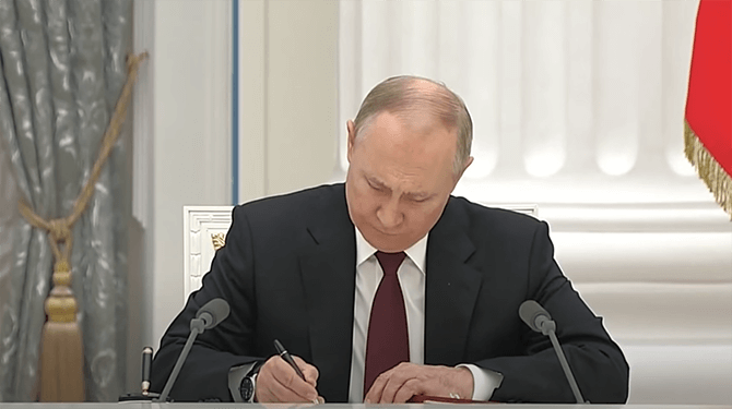 Advocaat Poetin: 'Dit is ook heel vervelend voor Rusland'