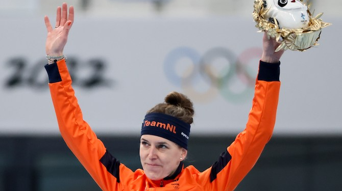 Ireen Wüst: 'Deze gouden medaille is me het meest waard als je kijkt naar de inflatie sinds 2018'