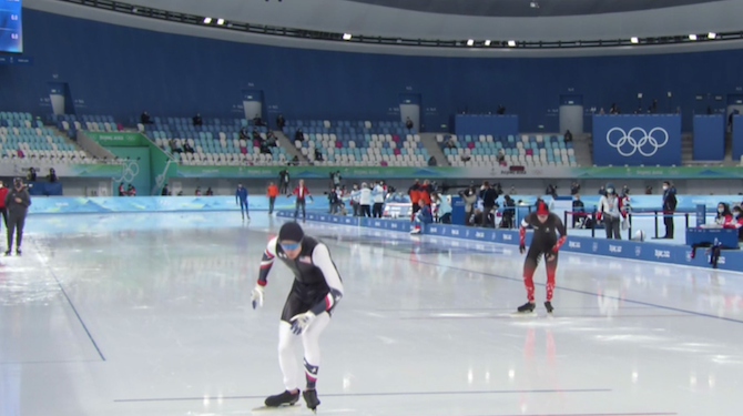 Oneerlijk: schaatsstadions blijven leeg terwijl Oeigoerse kampen tot de nok vol zitten