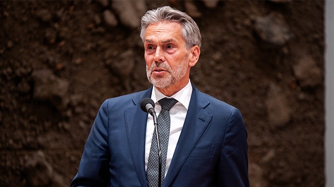 Tweede Kamer schrikt van Schoof die iets lijkt te willen bepalen