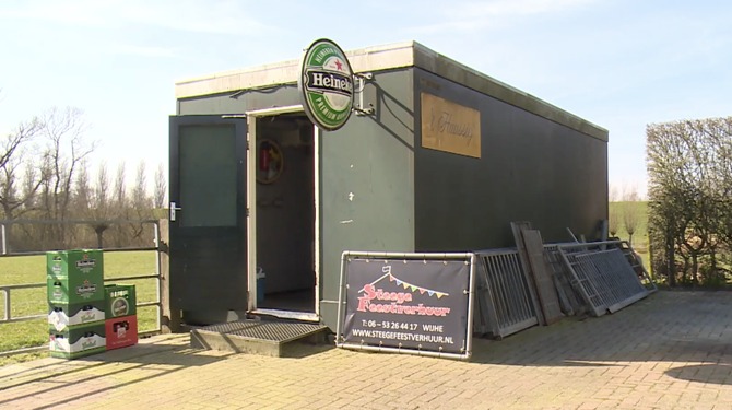 Zuipkeet geruimd na uitbraak mannengriep