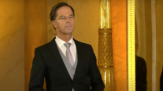Kabinet verdedigt doorschuiven: ‘Volgende generatie heeft betere leiders’