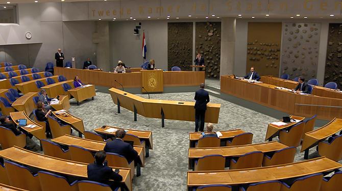 Kabinet hekelt vastgeroeste oppositiecultuur