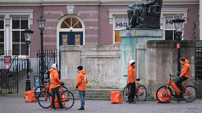 Hoort de topman van Thuisbezorgd wel thuis in het OMT?