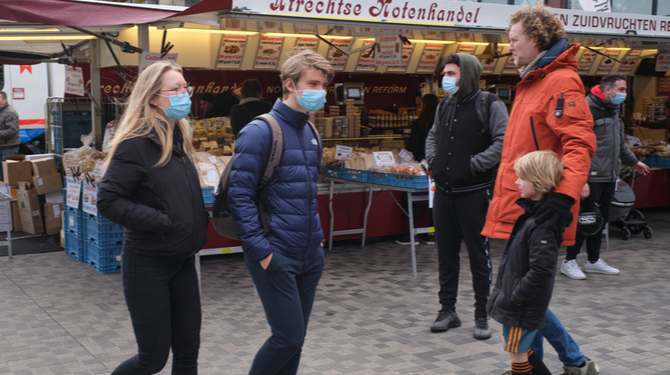83% van Nederlanders vindt dat kabinet moet stoppen met sturen op draagvlak