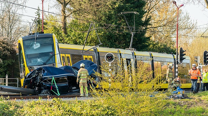 ​Trambestuurder staat plekje af aan bejaarde vrouw