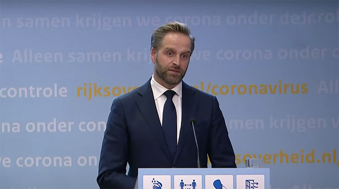 Nieuwe maatregel: Nederland heeft zich slecht gedragen, iedereen in zak naar Spanje