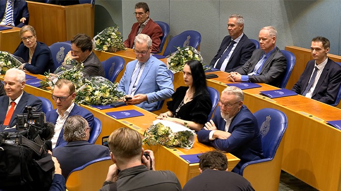 PVV-Kamerlid voor eerst naar Tweede Kamer om afscheid te nemen