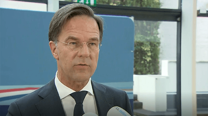 Rutte wil het niet over ondermaatse Nederlandse klimaatbeleid hebben: ‘Ben nu in Glasgow’