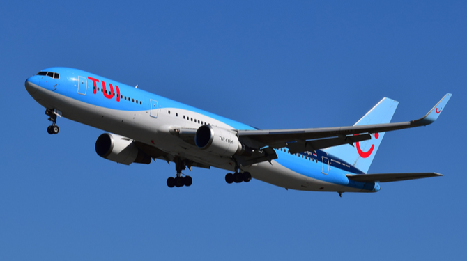 TUI evacueert tientallen Nederlanders in één dag en wordt de nieuwe minister van Buitenlandse Zaken