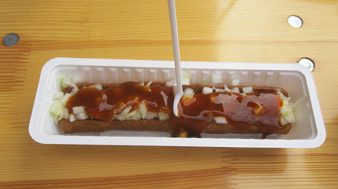 Een inhoudelijk gesprek met een frikandel speciaal