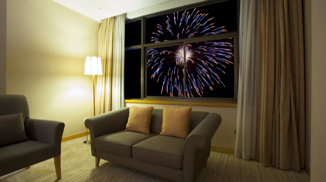 Hoogland steekt vuurwerk af voor hotel Lavreysen