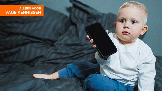 Onderontwikkeld kind van 2 nog steeds niet verslaafd aan social media