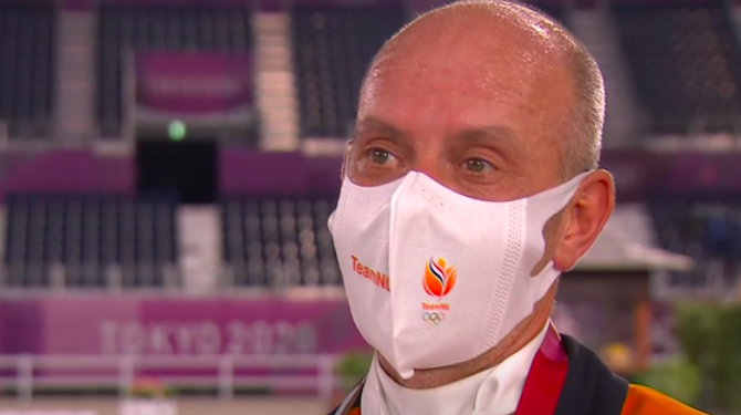 Paardensport alleen voor de elite? Hans Peter Minderhoud en zijn paard Jean-Baptiste Le Cocq d'Armandville vinden van niet
