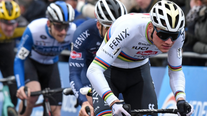 Mathieu van der Poel verlaat Olympisch dorp om zich voor te bereiden op Vuelta