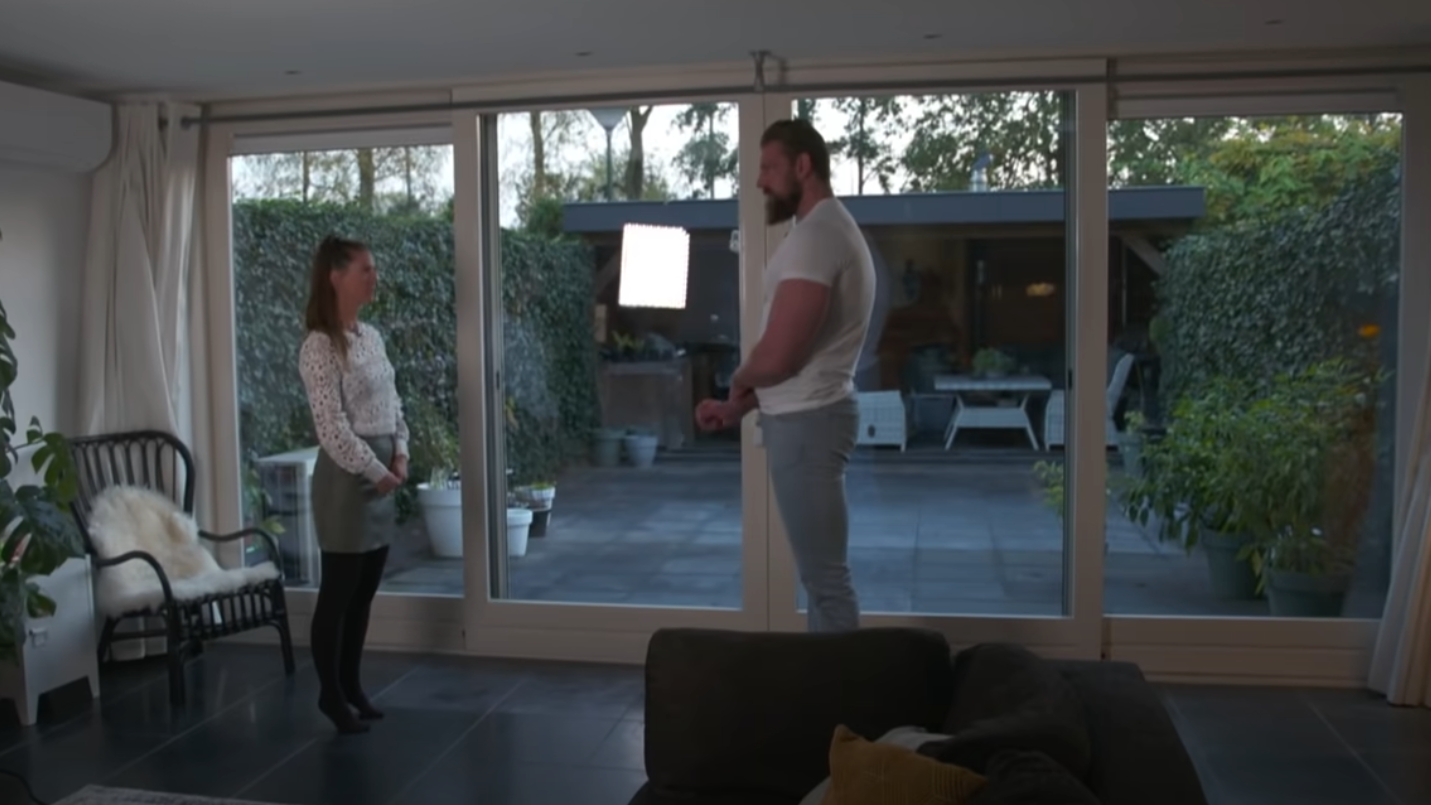 Man heeft niet door dat hij 2 meter is als hij er niet constant op gewezen wordt