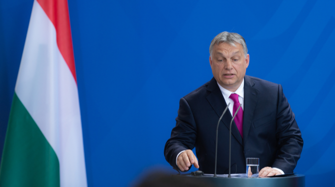 Orbán: 'Soros zit achter Groep des Doods'