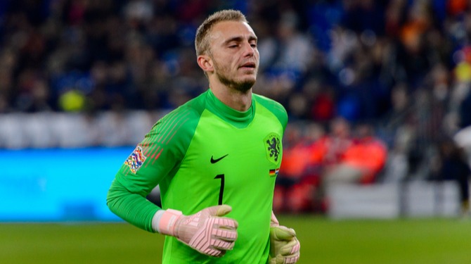Niet gevaccineerde spelers Oranje: 'Cillessen brengt ons allemaal in gevaar'