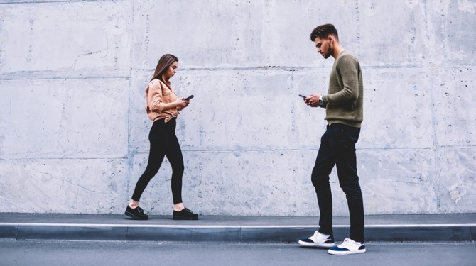CoronaMelder en Happn gaan samenwerken zodat je kunt zien of je besmet bent door een hottie