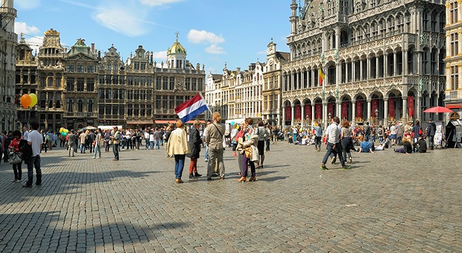 Nederlanders reizen naar België om sneller geregeerd te worden