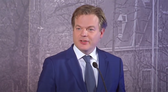 Omtzigt zet zijn tanden in CDA-affaire