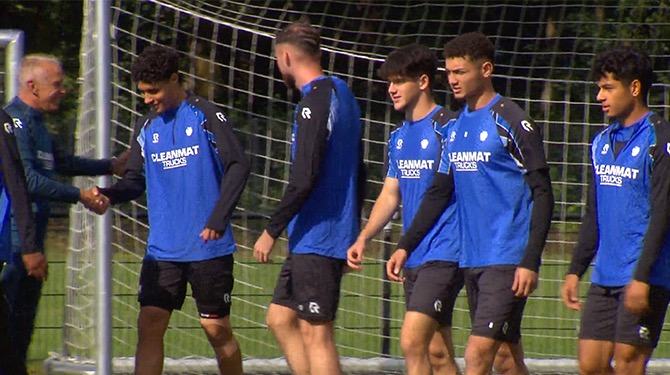 ​Check hier of je vanavond met Vitesse tegen Jong AZ speelt