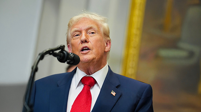 Trump weer in Europees kamp: 'Zij zijn de laatste die ik gesproken heb'