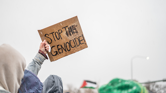 ‘Protesteren blijft toegestaan als het protest in lijn is met het kabinetsbeleid’