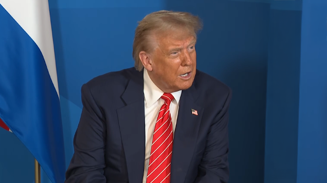 Nederlandse media wel heel kritisch op Trump bij NAVO-top: 'Vind je Nederland leuk?'
