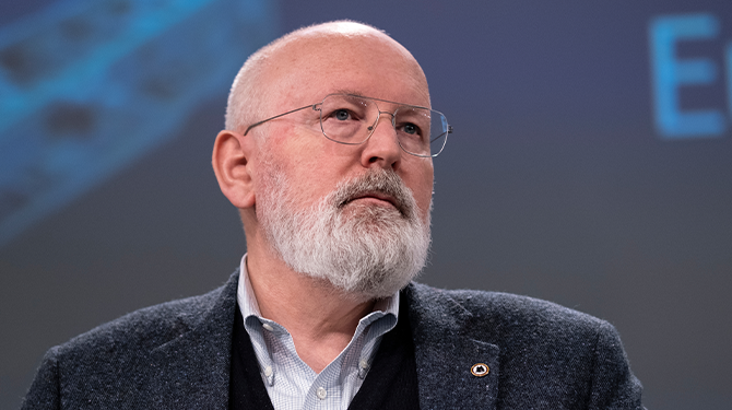 Discussie binnen VVD laait op: is het genocide wat Frans Timmermans aan het doen is?