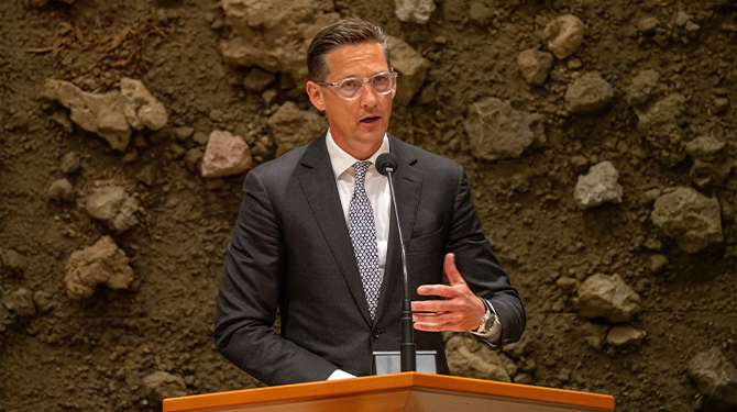 Joost Eerdmans denkt dat het tijd wordt om Joost Eerdmans eens de kans te geven