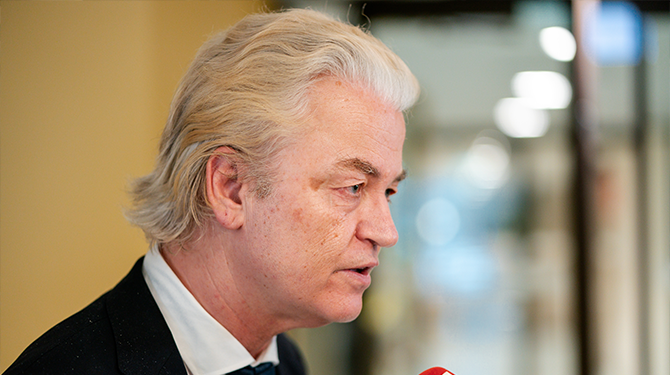 Wilders denkt strenge asielplannen sneller uit te kunnen voeren in de oppositie
