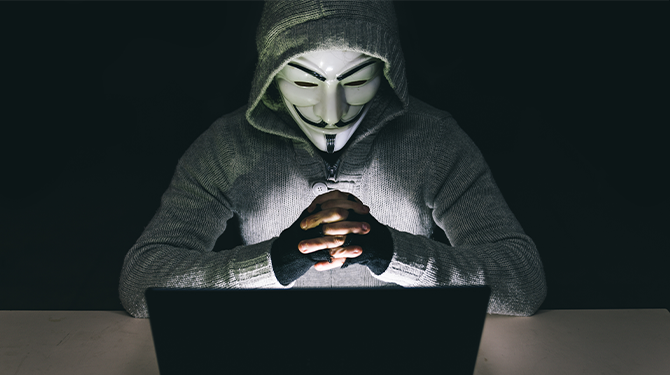 Politie geeft beeld vrij van voortvluchtige hacker