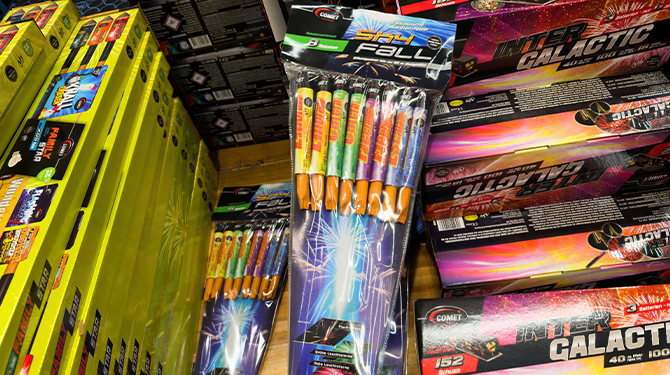 Kabinet adviseert om voor minimaal 72 uur aan vuurwerk in huis te halen voor het geval er een verbod komt