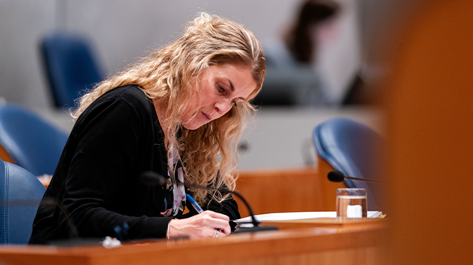PVV-staatssecretaris Maeijer bevrijd van stigma van hogeropgeleide