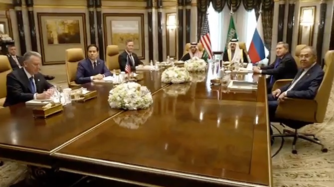 Soepele gesprekken VS en Rusland: 'Helpt als je aan dezelfde kant staat'