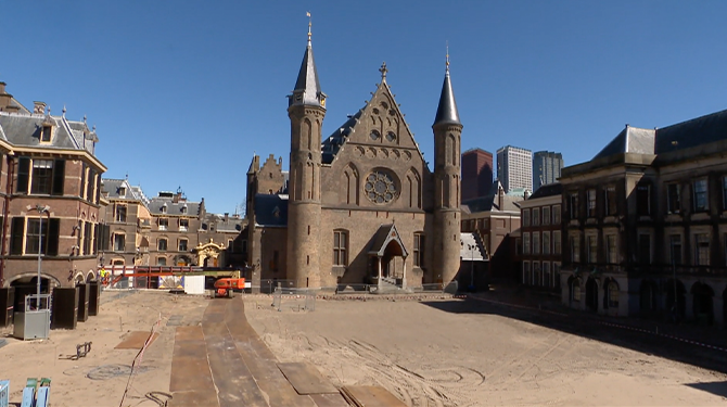 Verbouwing Binnenhof uitgesteld tot 2030: zeker 6 nieuwe kabinetten kunnen er niet werken
