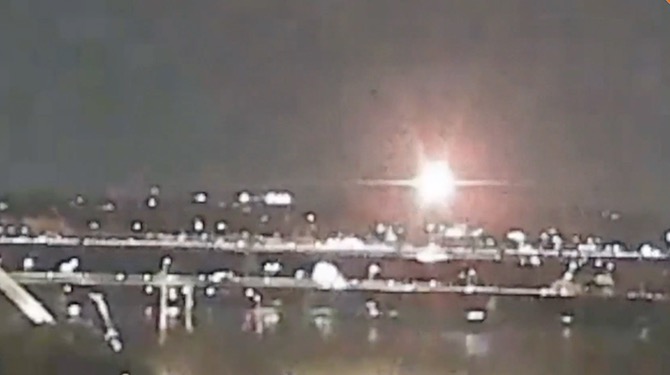 Hoe kon het verslagen geachte woke toch nog een helikopter en een vliegtuig laten botsen?