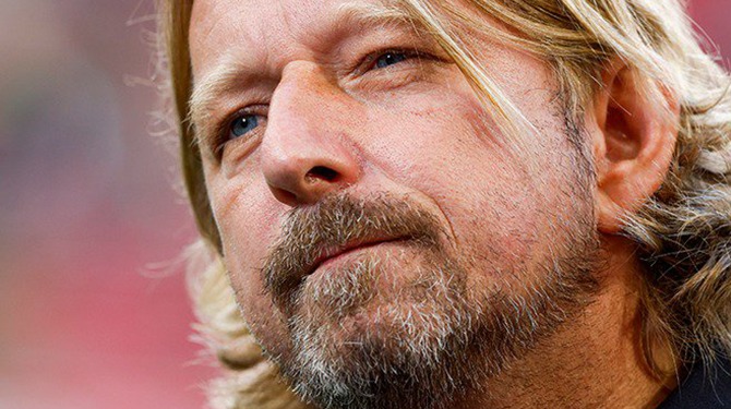Ajax-supporter kijkt weemoedig terug op Mislintat: ‘Hij kocht nog weleens iemand’