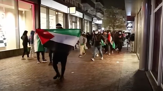 Belagers verbijsterd: vrijheid Palestina geen millimeter dichterbij na hun aanval op voetbalfans