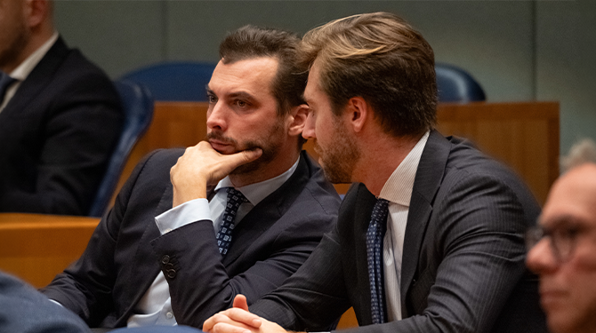 Docu ‘De duistere kant van FvD’ laat zien dat de fascistische partij ook een duistere kant heeft