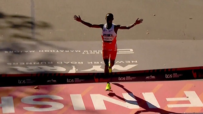 Oei: Nageeye wint marathon, maar vergeet er een inspirerende LinkedIn-post uit te slepen